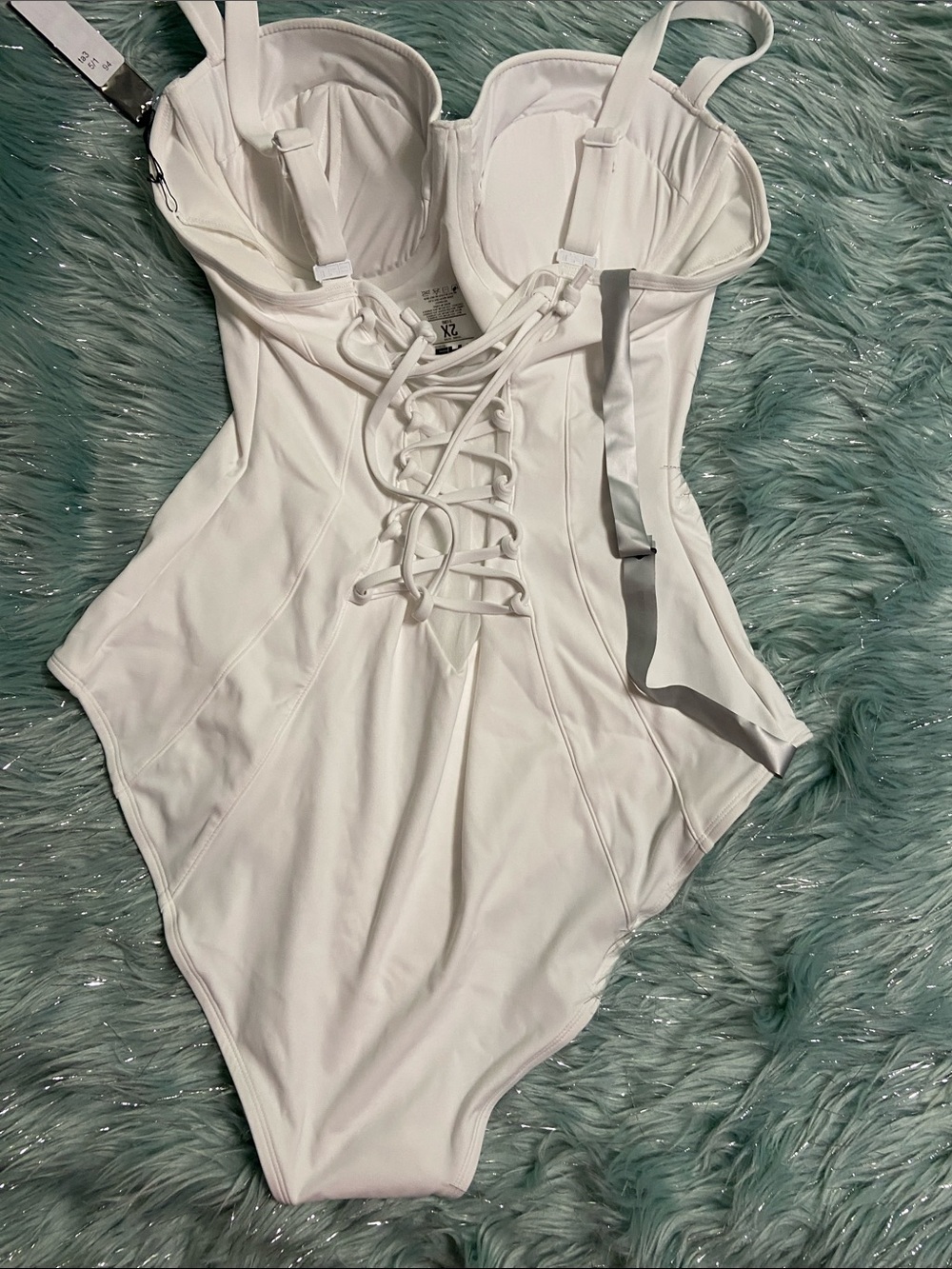TA3 Bombshell Mesh Contour Swimsuit in white - Picture 5 of 5